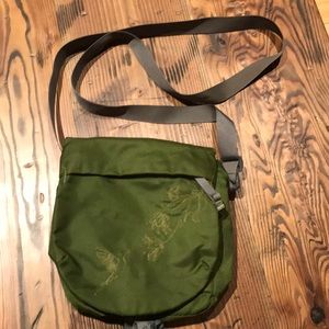 Eastern Mountain Sports Crossbody bag